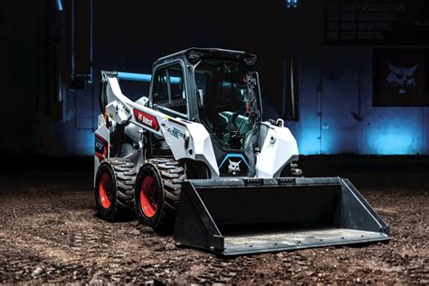 bobcat electric skid steer run time|bobcat tracked skidsteer.